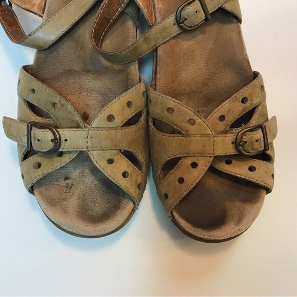 Dansko Sissy Strappy Clog Heeled Sandals in Tan Leather (38) - Picture 10 of 11